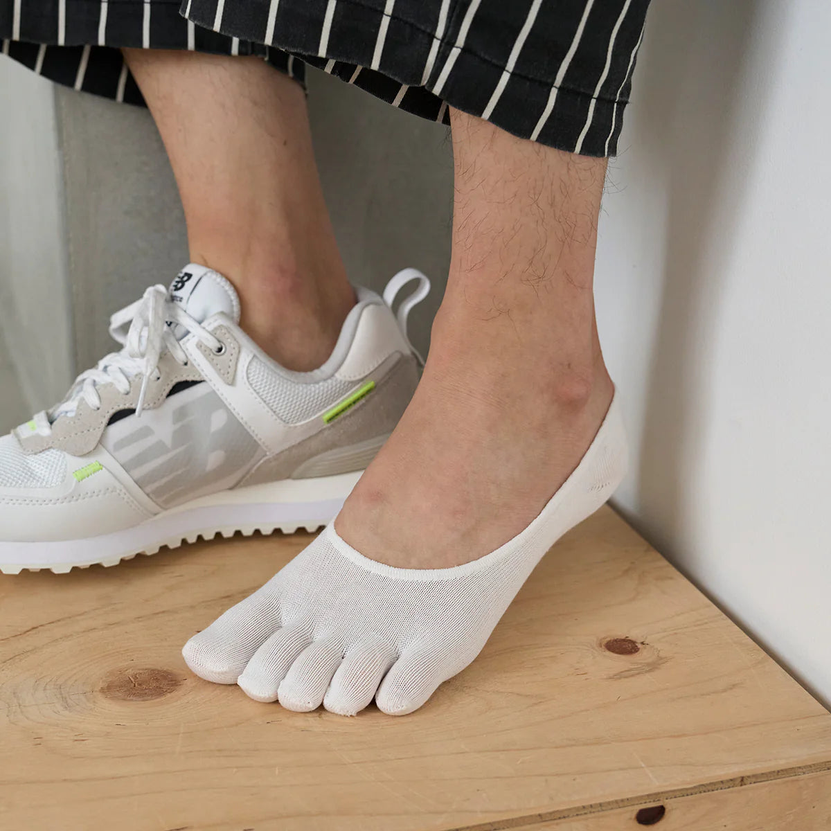 Lyocell Toe No-Show Socks