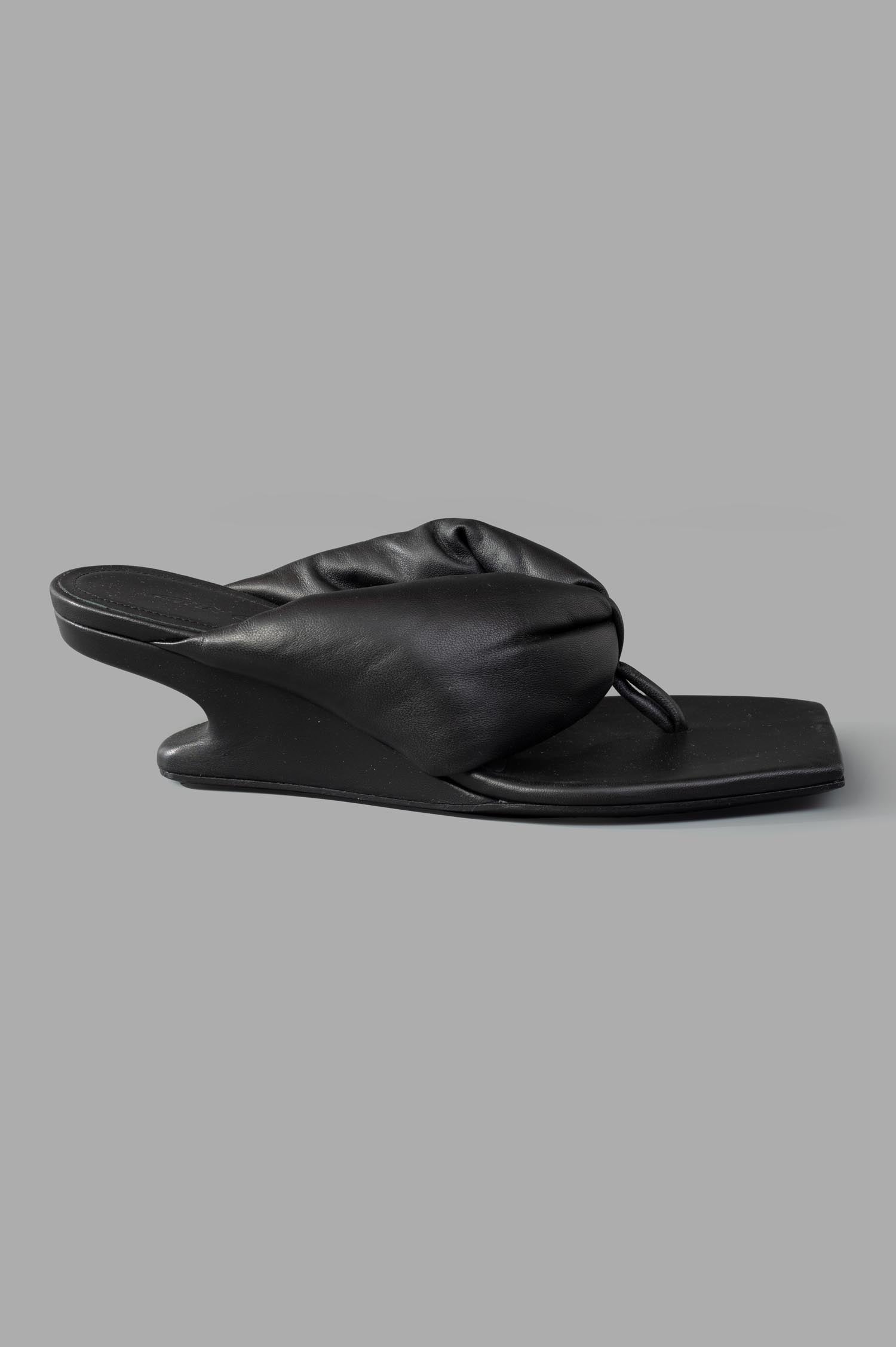 Hollywood Thong Cantilever