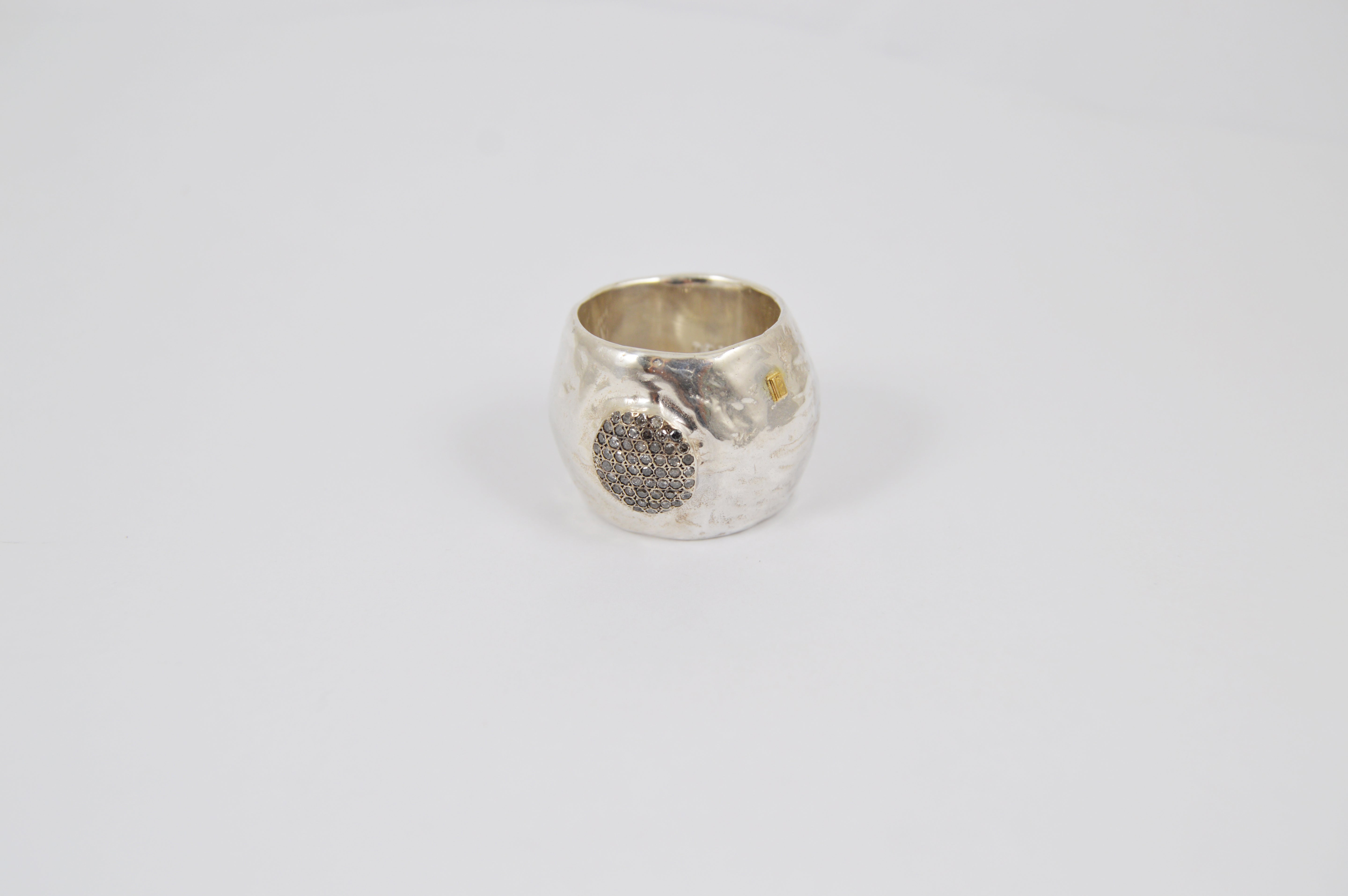 Moraya Ring