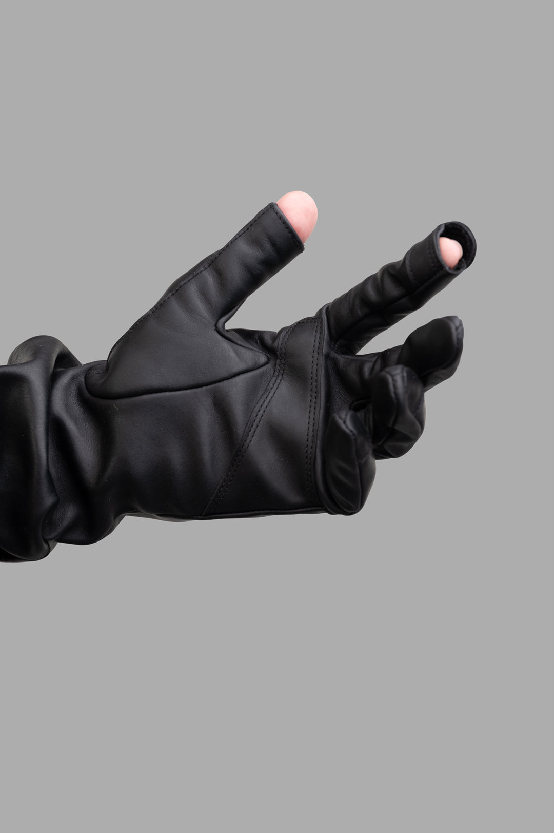 Hollywood Runway Gauntlets in Black