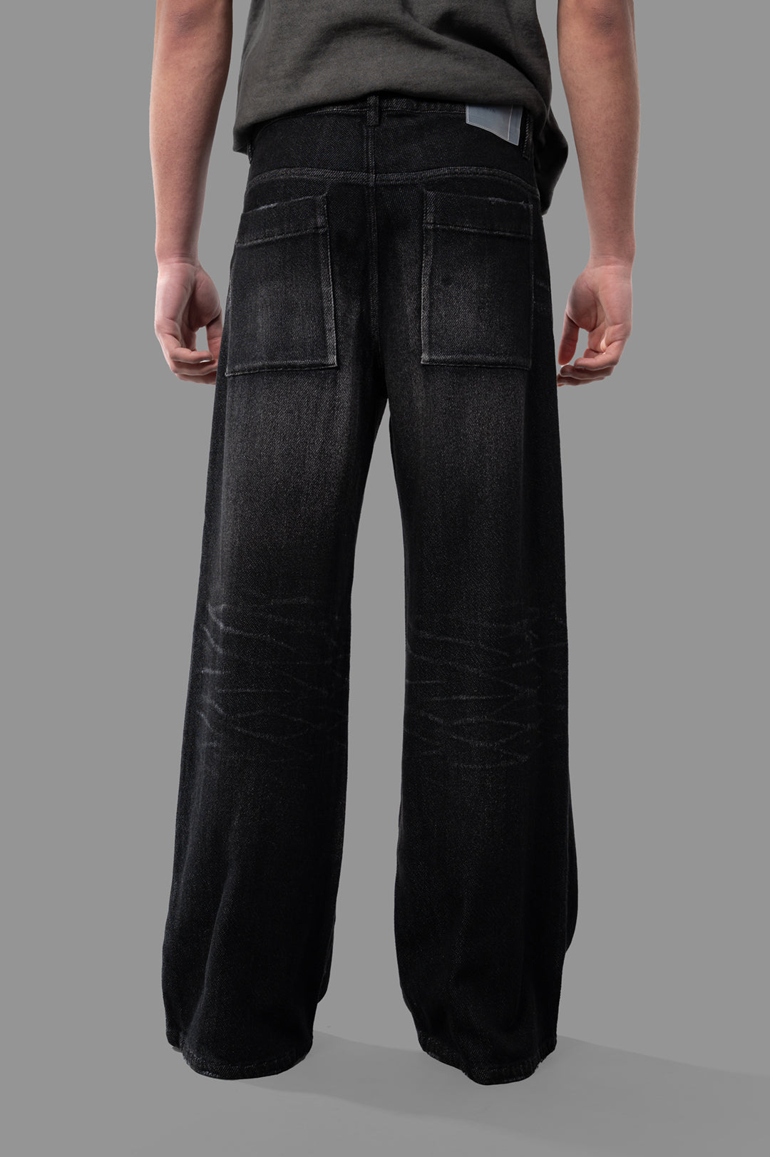 Wide-leg Jeans