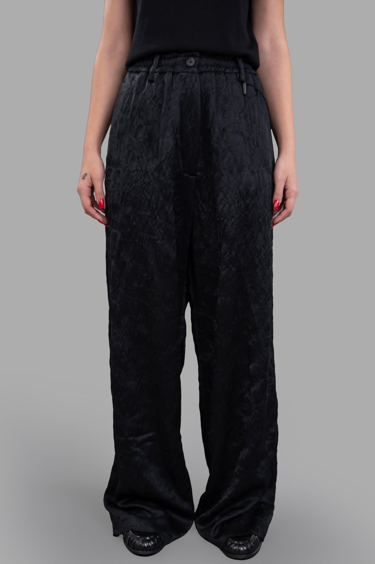 Wide-leg Trousers