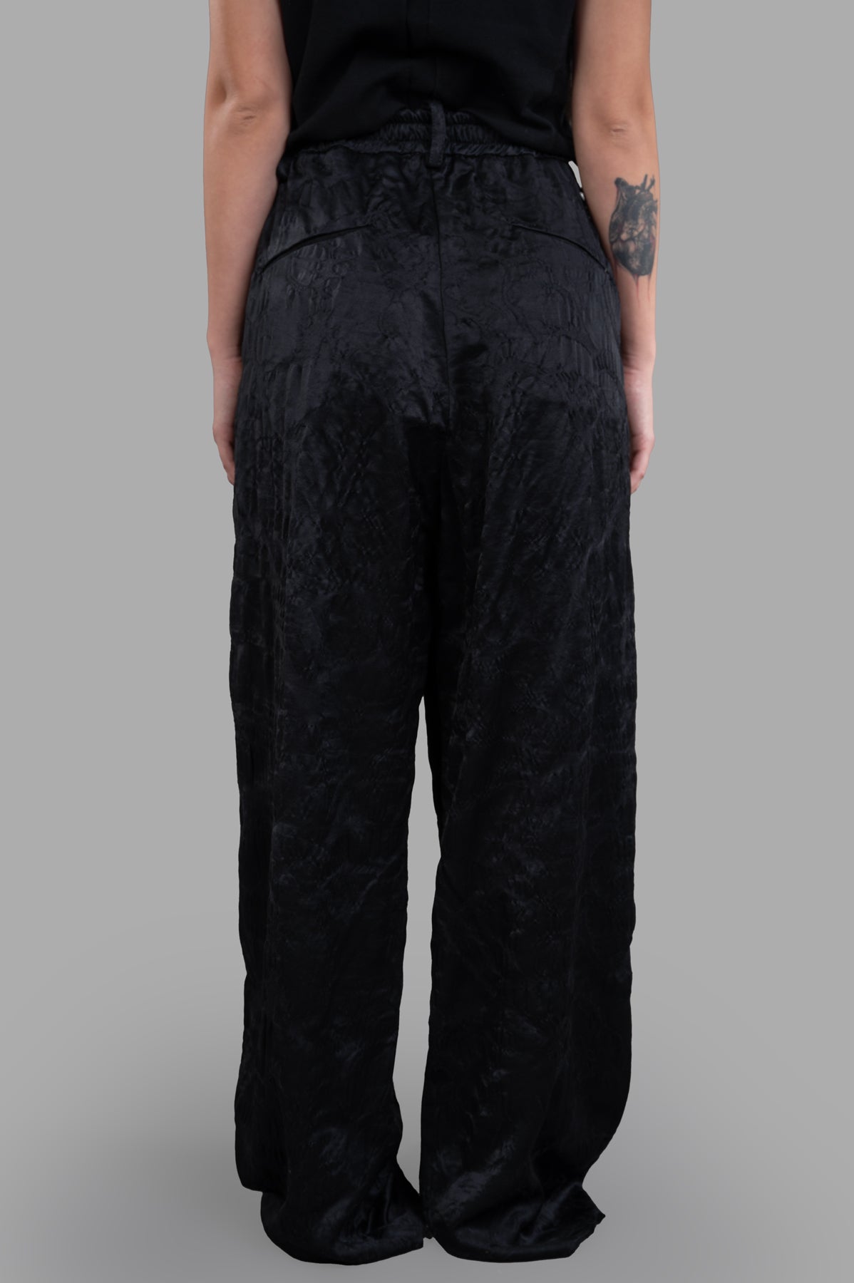 Wide-leg Trousers