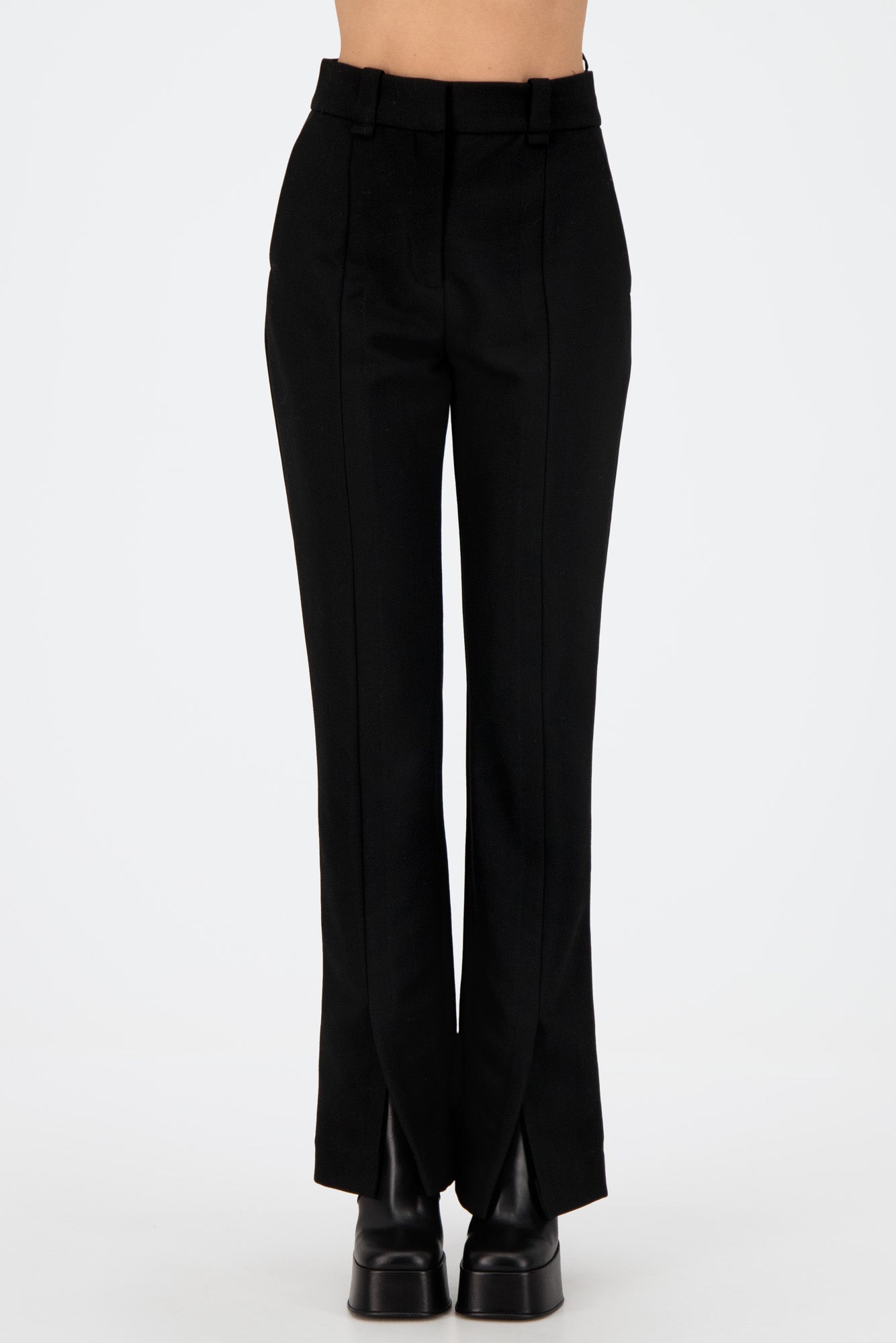 Mid-height trousers