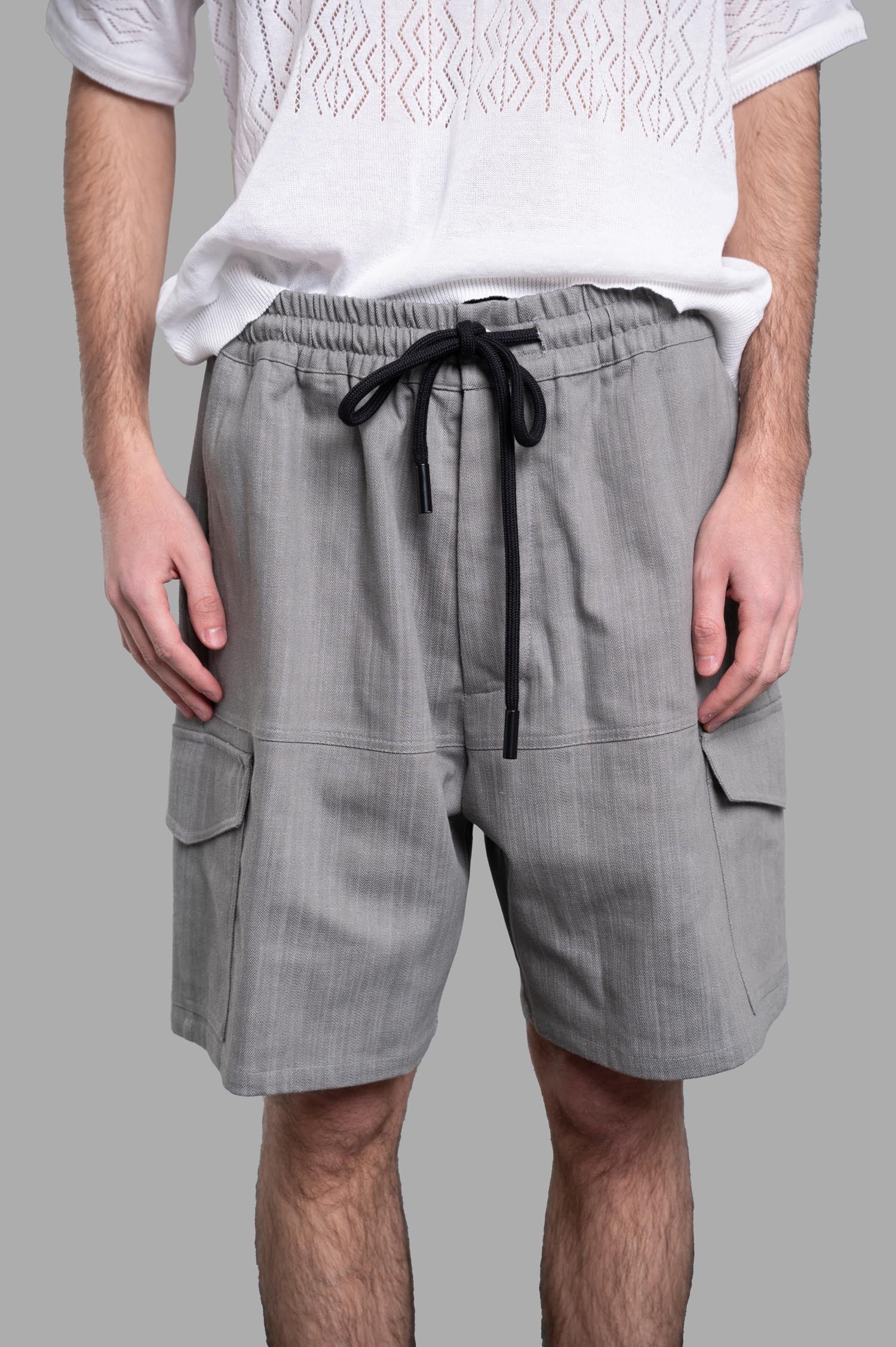 Drawstring Bermudas in Grey