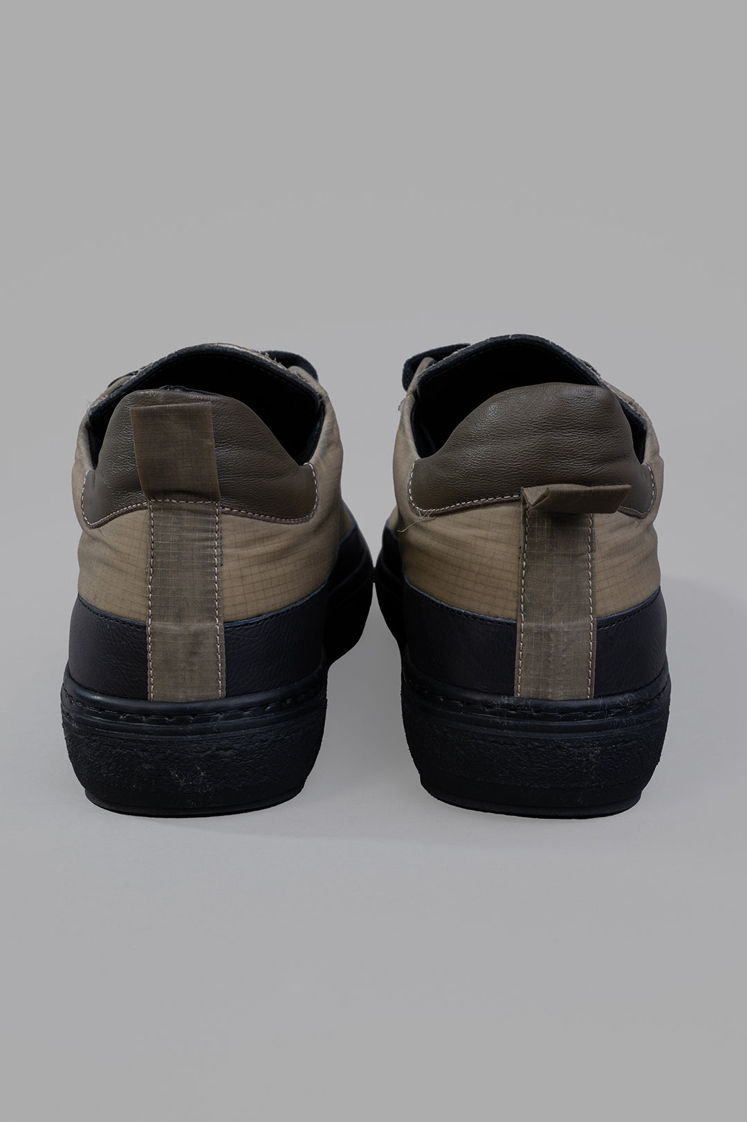 Low-top Sneakers