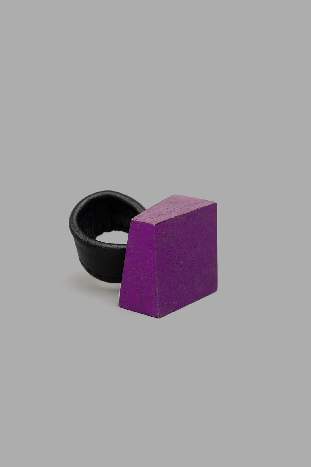 Cinis Ring in Purple